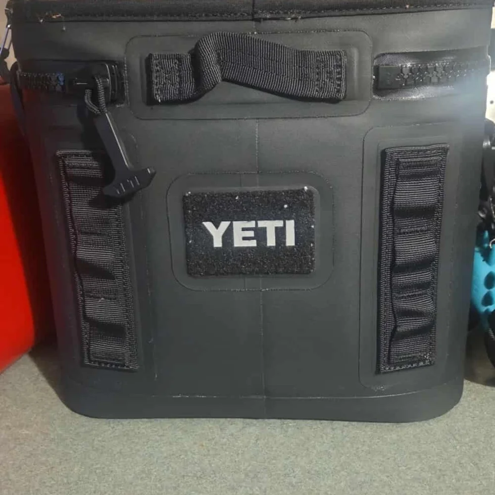 YETI Black Hopper Flip 8 - Picture 2 of 2